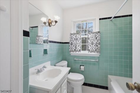 147 Main Street Lebanon NJ 08833