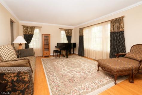 19 Westover Road Verona NJ 07044