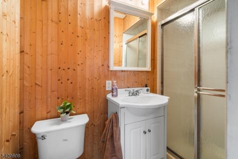 556 Valley Road Clark NJ 07066
