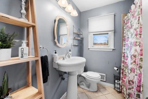 556 Valley Road Clark NJ 07066