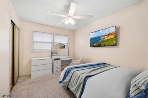 556 Valley Road Clark NJ 07066