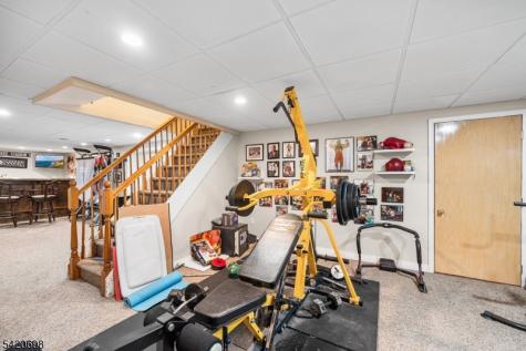 556 Valley Road Clark NJ 07066