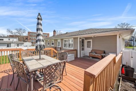 556 Valley Road Clark NJ 07066