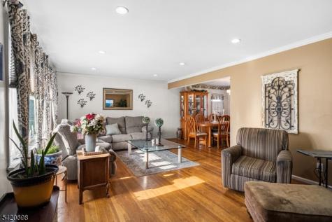 556 Valley Road Clark NJ 07066