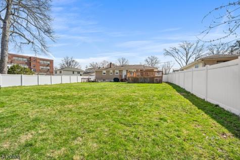 556 Valley Road Clark NJ 07066