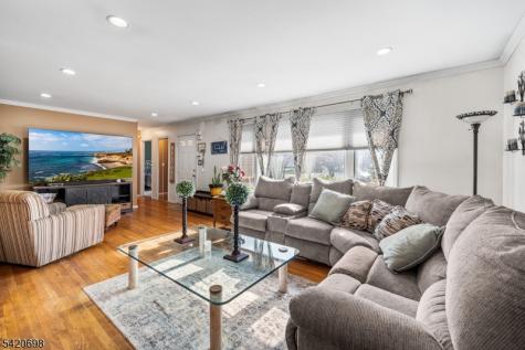 556 Valley Road Clark NJ 07066