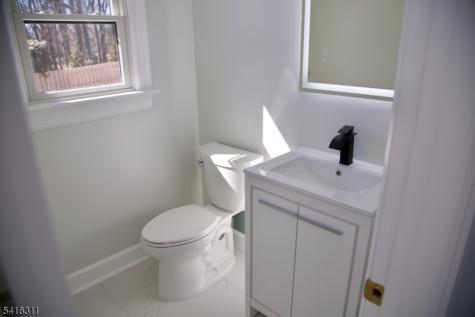 3 Cambridge Road East Hanover NJ 07936