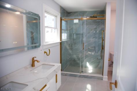 3 Cambridge Road East Hanover NJ 07936