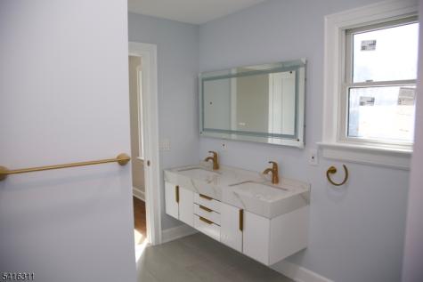 3 Cambridge Road East Hanover NJ 07936