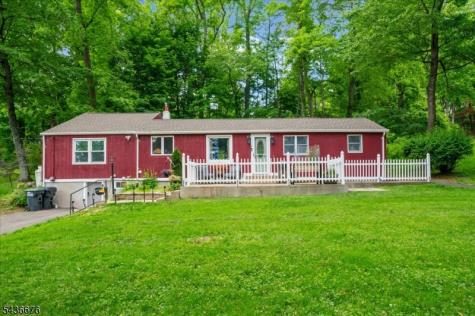 4 Orchard Street Lebanon NJ 07830