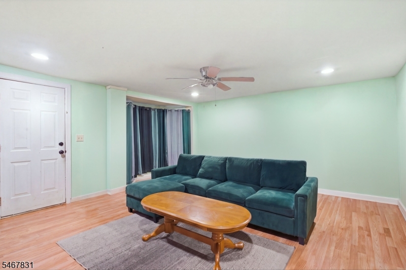 3 Tyndall Avenue Phillipsburg NJ 08865