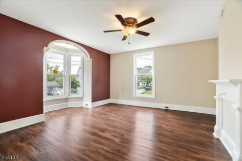 32 High Street Blairstown NJ 07825