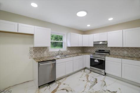 32 High Street Blairstown NJ 07825