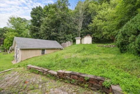 32 High Street Blairstown NJ 07825