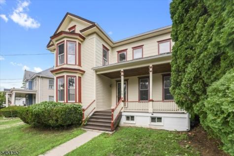 32 High Street Blairstown NJ 07825