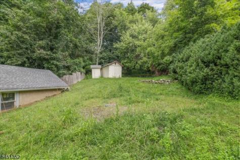 32 High Street Blairstown NJ 07825