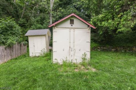 32 High Street Blairstown NJ 07825