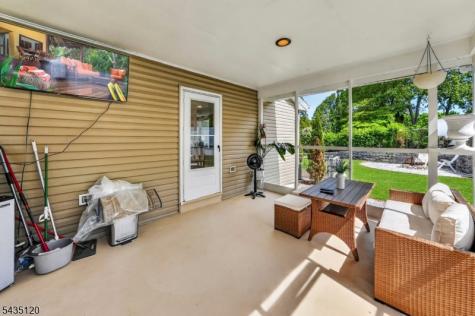 840 Lopatcong Street Belvidere NJ 07823