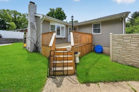 840 Lopatcong Street Belvidere NJ 07823