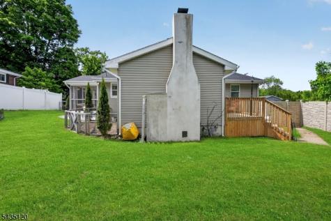 840 Lopatcong Street Belvidere NJ 07823