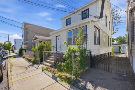 91 Willoughby Street Newark NJ 07112