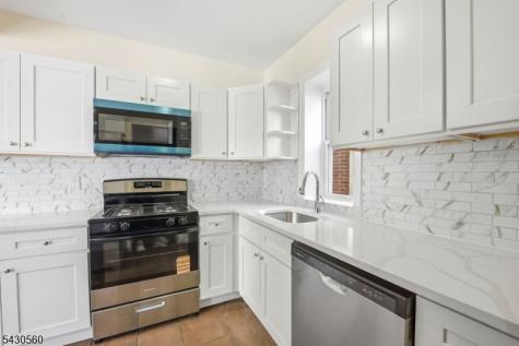 91 Willoughby Street Newark NJ 07112