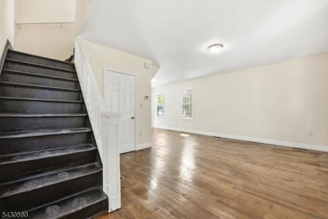 91 Willoughby Street Newark NJ 07112