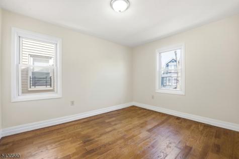 91 Willoughby Street Newark NJ 07112