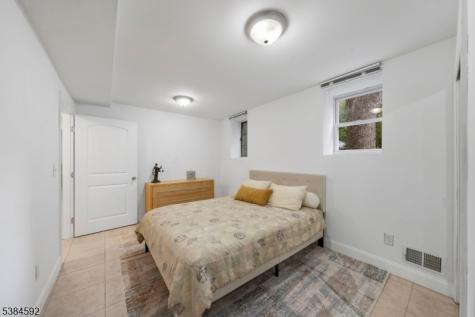 520 W Saddle River Road Ridgewood Village NJ 07450