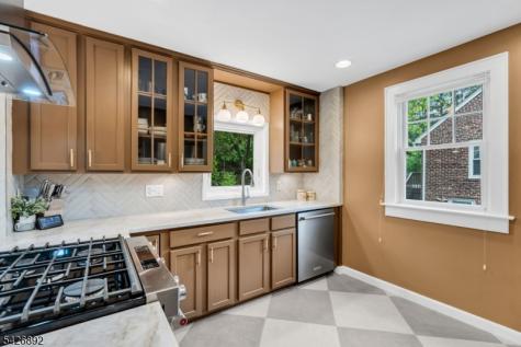 10 Passaic Avenue Roseland NJ 07068