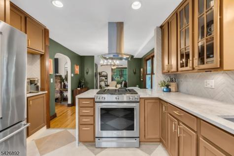10 Passaic Avenue Roseland NJ 07068