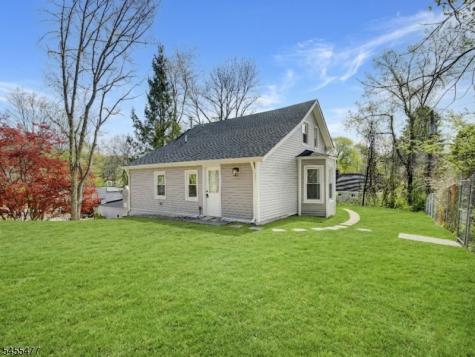 4 Emmans Road Roxbury NJ 07852