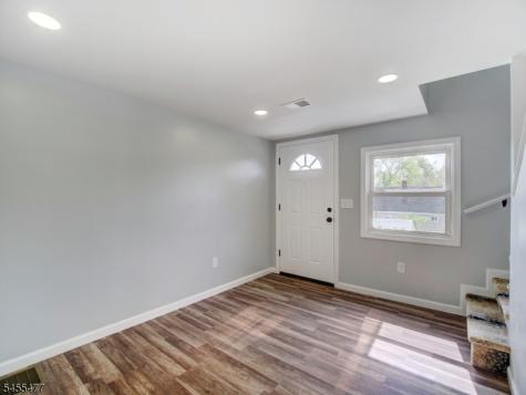 4 Emmans Road Roxbury NJ 07852