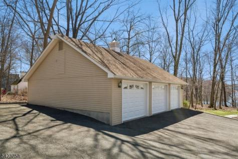 201 S New Jersey Avenue Jefferson NJ 07849