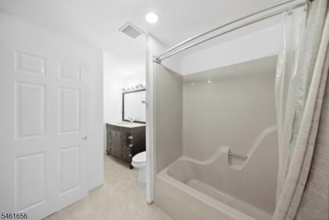 68 Fenwick Road Frankford NJ 07822