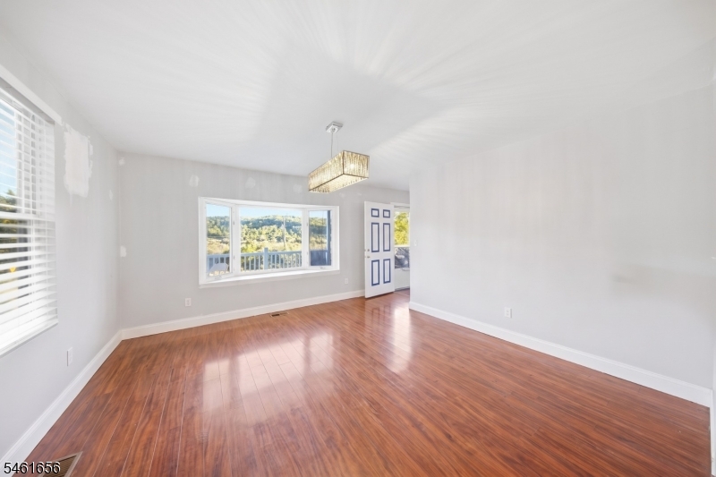 68 Fenwick Road Frankford NJ 07822