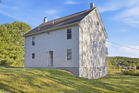 68 Fenwick Road Frankford NJ 07822