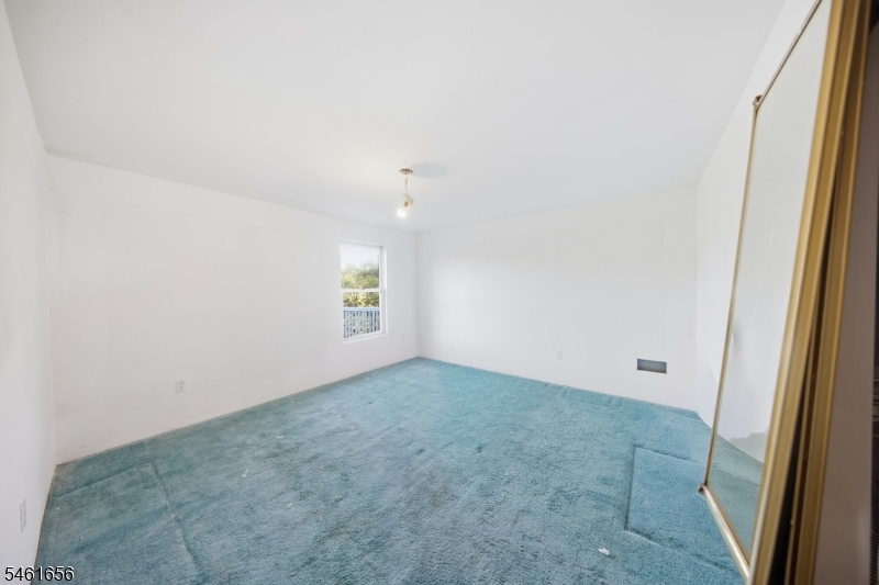68 Fenwick Road Frankford NJ 07822