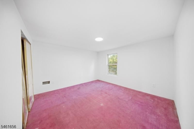68 Fenwick Road Frankford NJ 07822