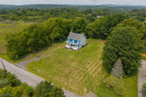 68 Fenwick Road Frankford NJ 07822