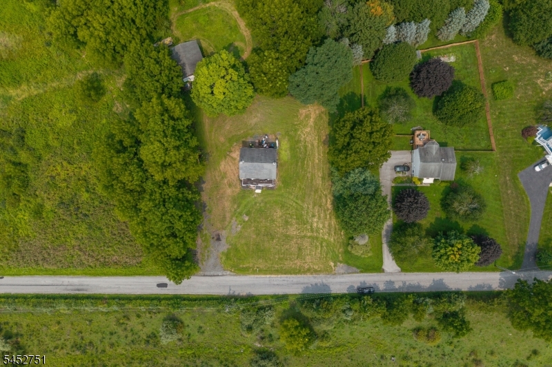 68 Fenwick Road Frankford NJ 07822
