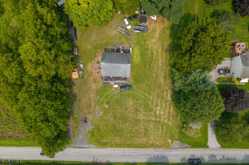 68 Fenwick Road Frankford NJ 07822