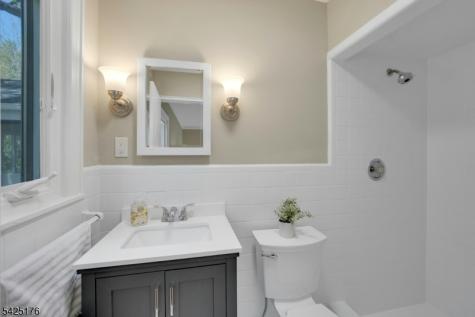 46 Chestnut Hill Place Glen Ridge Boro NJ 07028