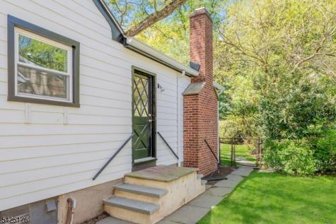 46 Chestnut Hill Place Glen Ridge Boro NJ 07028