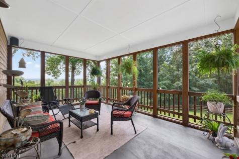 5 Beechwood Lane Blairstown NJ 07832