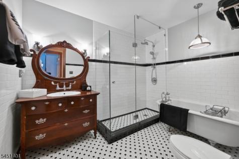 5 Beechwood Lane Blairstown NJ 07832
