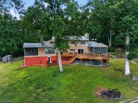 5 Beechwood Lane Blairstown NJ 07832