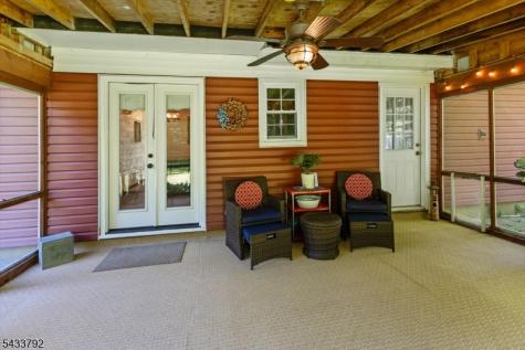 7 Crest Drive Washington NJ 07853