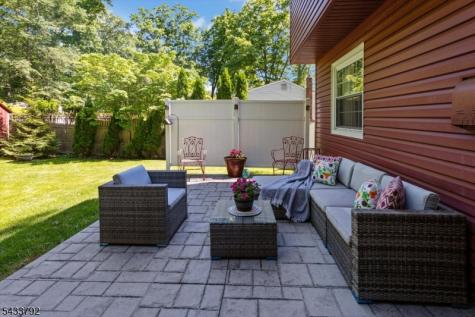 7 Crest Drive Washington NJ 07853