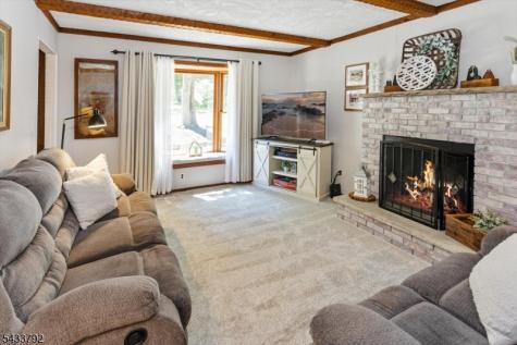 7 Crest Drive Washington NJ 07853